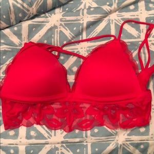 VS pink bra